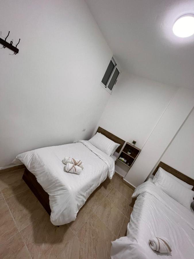 Guest House Karak Exterior photo